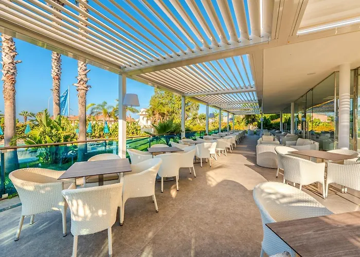 Hotel Acacia Palace (adults Only)